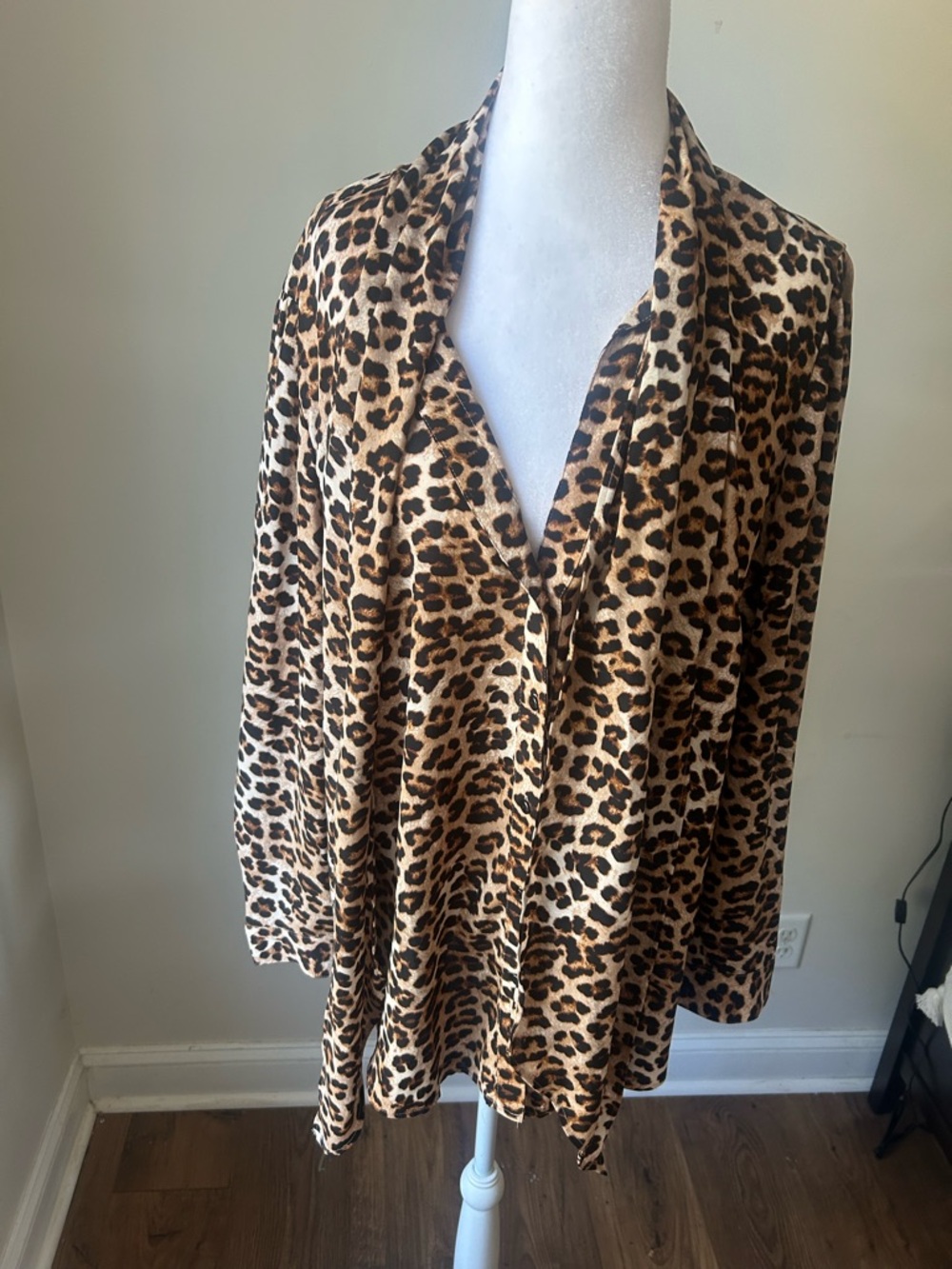 Ann Taylor Factory  XL 
Leopard Print Tie-Neck Blouse
